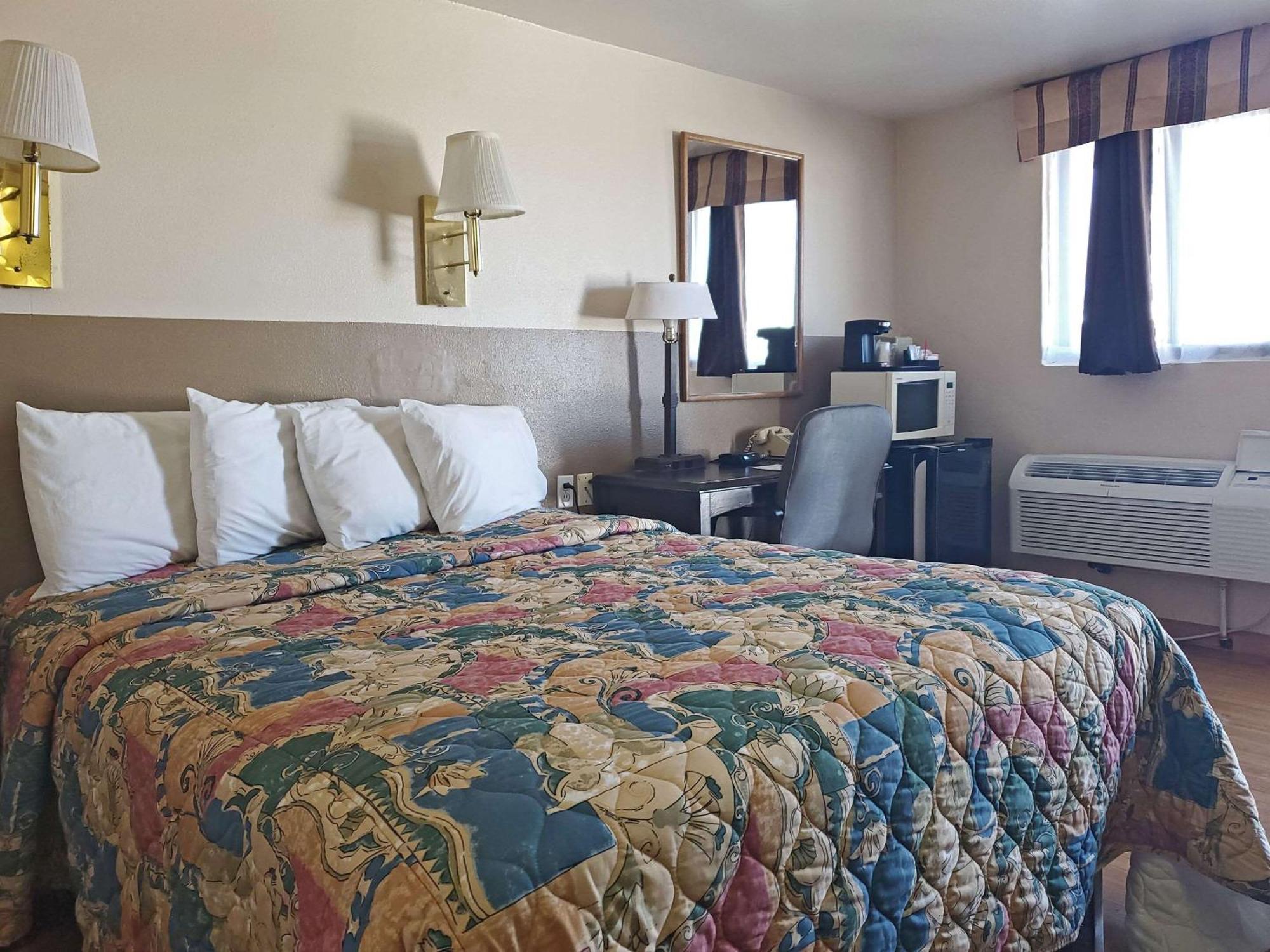 Rodeway Inn Буффало Экстерьер фото